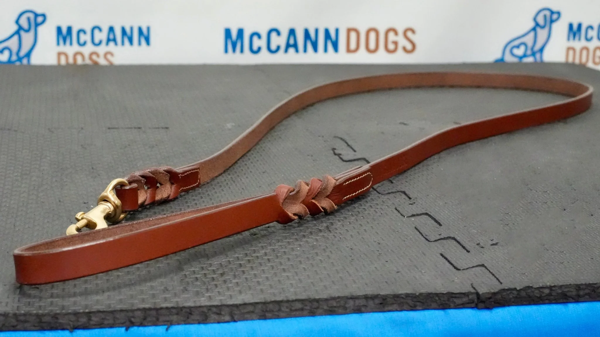 McCann Dogs 6' Leather Leash - Image 4